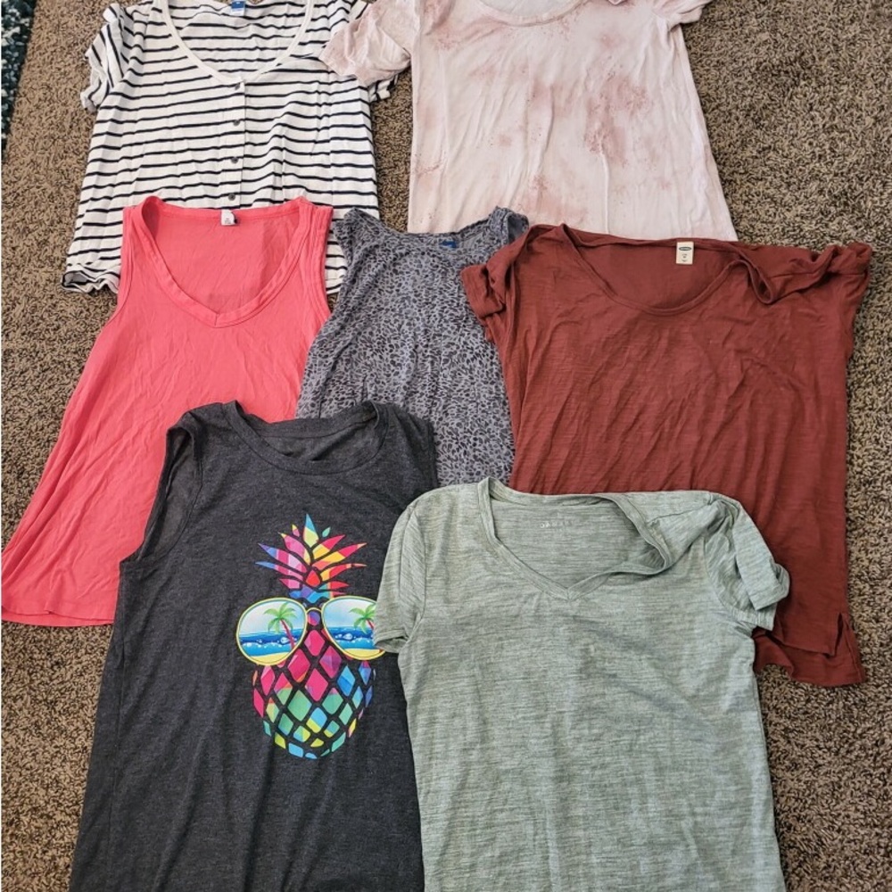 Bulk small summer tops!
